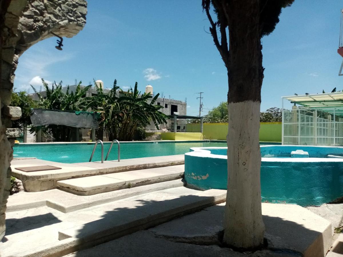 Hotel Cipreses إكسميكيلبان المظهر الخارجي الصورة